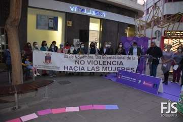 Concentración en Telde y marcha en la capital contra la violencia de género/TA, Francisco Javier Santana y Antonio Alí.